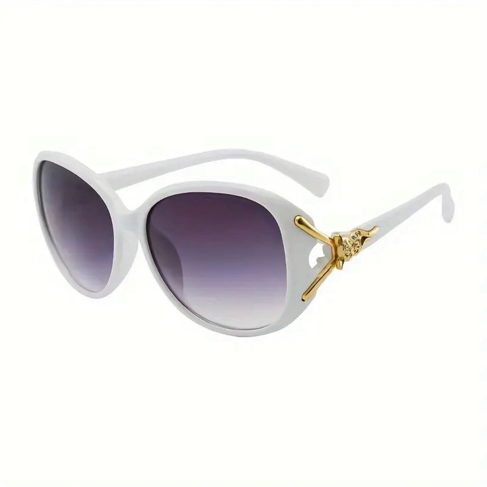 Oversized Sunglasses White Gradient Fox Head Design Gold Tone